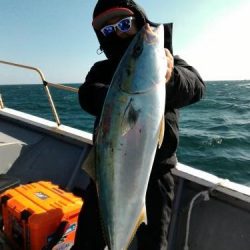 ファイヤードルフィン 釣果