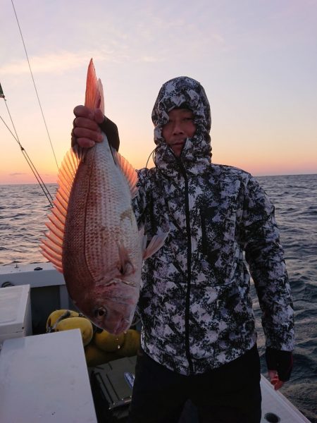 エンペラー 釣果