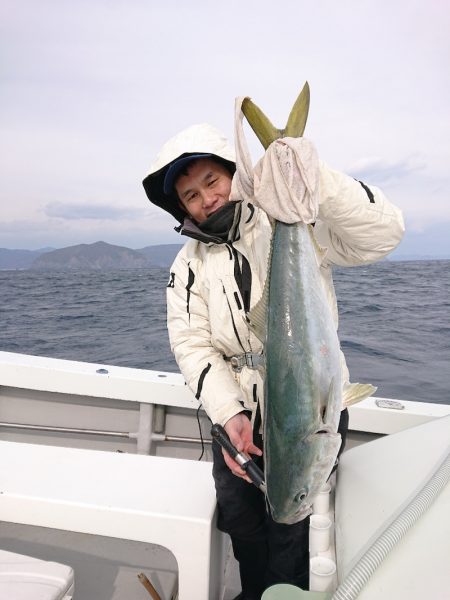 エンペラー 釣果