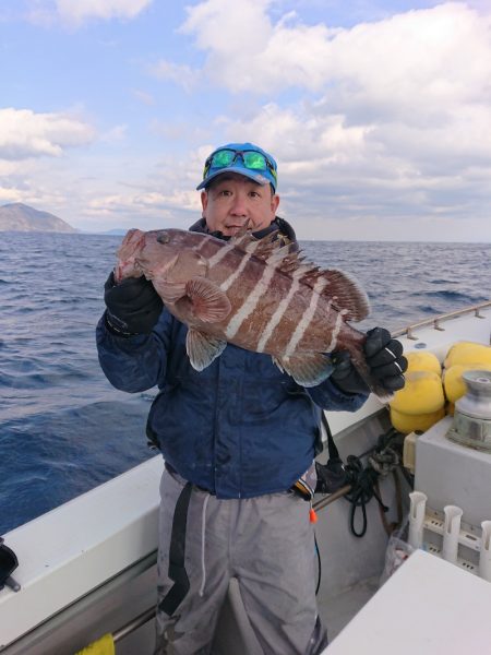 エンペラー 釣果