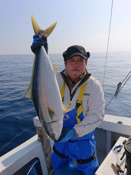 エンペラー 釣果