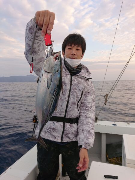 エンペラー 釣果