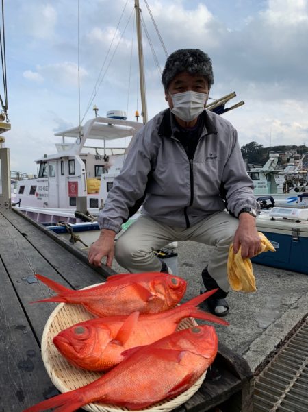 晃山丸 釣果