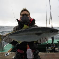 真祐丸 (しんゆうまる) 釣果