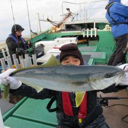 真祐丸 (しんゆうまる) 釣果