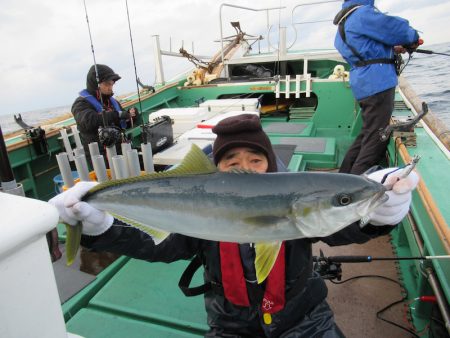 真祐丸 (しんゆうまる) 釣果