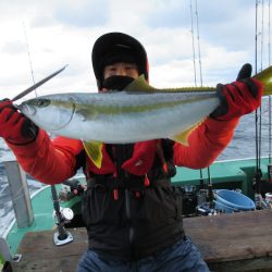 真祐丸 (しんゆうまる) 釣果