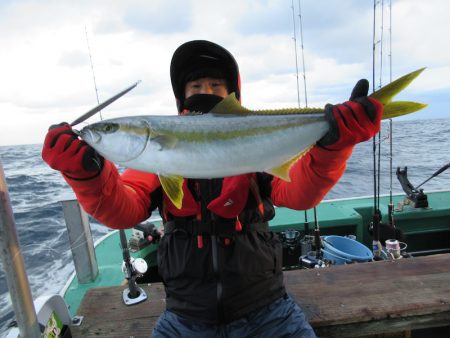 真祐丸 (しんゆうまる) 釣果