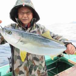 真祐丸 (しんゆうまる) 釣果