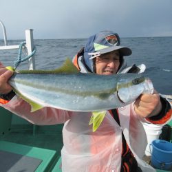 真祐丸 (しんゆうまる) 釣果