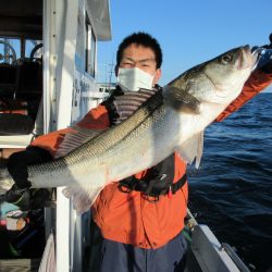 真祐丸 (しんゆうまる) 釣果