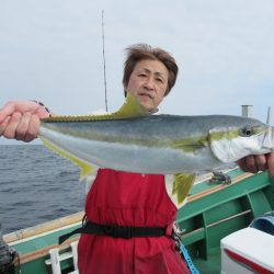 真祐丸 (しんゆうまる) 釣果