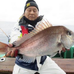 真祐丸 (しんゆうまる) 釣果