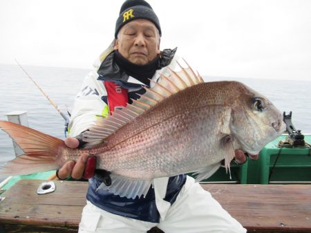 真祐丸 (しんゆうまる) 釣果