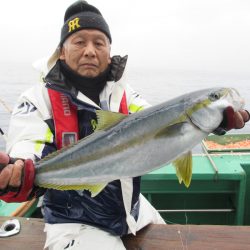 真祐丸 (しんゆうまる) 釣果