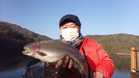 フィッシングレイクたかみや 釣果