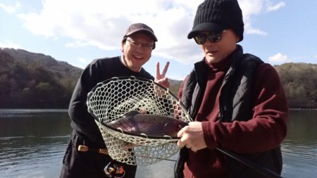 フィッシングレイクたかみや 釣果