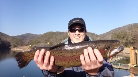 フィッシングレイクたかみや 釣果