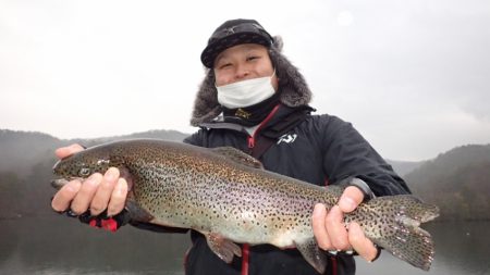 フィッシングレイクたかみや 釣果