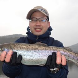 フィッシングレイクたかみや 釣果