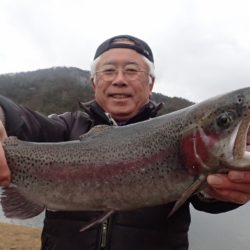 フィッシングレイクたかみや 釣果