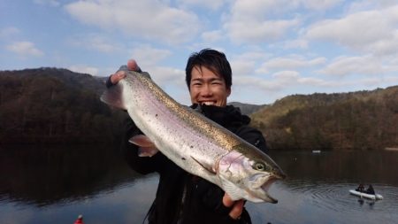 フィッシングレイクたかみや 釣果
