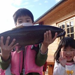 フィッシングレイクたかみや 釣果