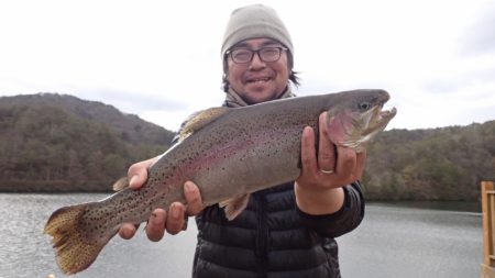 フィッシングレイクたかみや 釣果