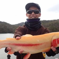 フィッシングレイクたかみや 釣果