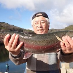 フィッシングレイクたかみや 釣果