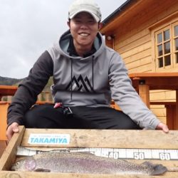 フィッシングレイクたかみや 釣果