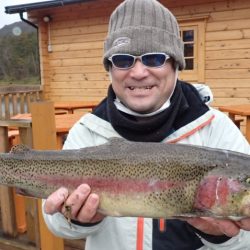 フィッシングレイクたかみや 釣果