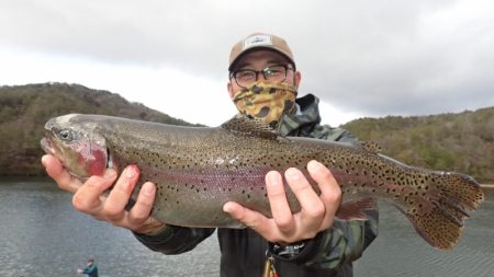 フィッシングレイクたかみや 釣果