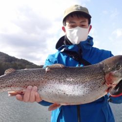 フィッシングレイクたかみや 釣果