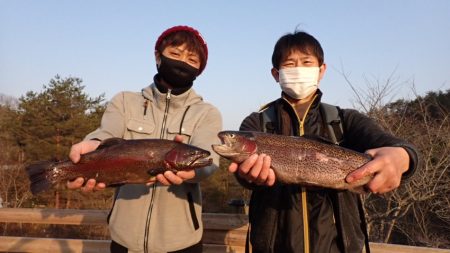 フィッシングレイクたかみや 釣果
