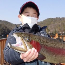 フィッシングレイクたかみや 釣果