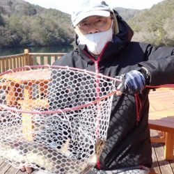 フィッシングレイクたかみや 釣果