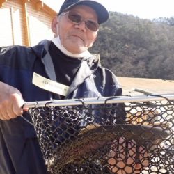 フィッシングレイクたかみや 釣果