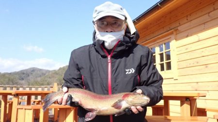 フィッシングレイクたかみや 釣果