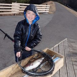 フィッシングレイクたかみや 釣果