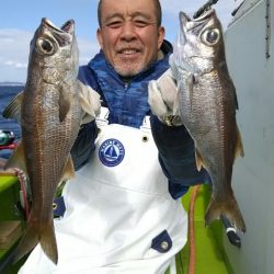 横内丸 釣果