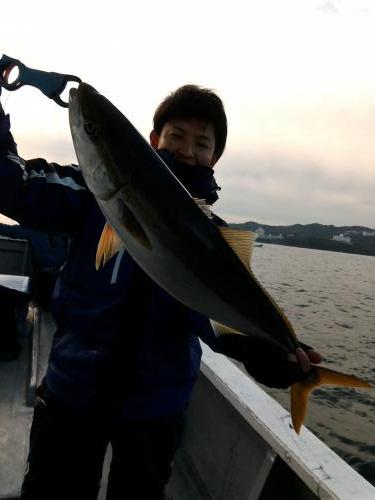 ファイヤードルフィン 釣果