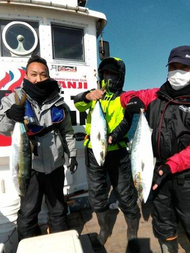 ファイヤードルフィン 釣果