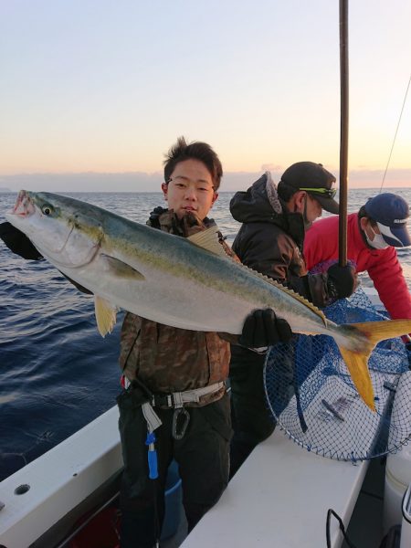 エンペラー 釣果
