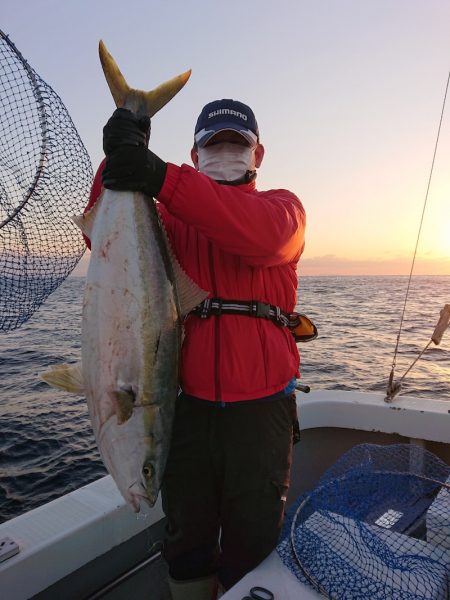 エンペラー 釣果