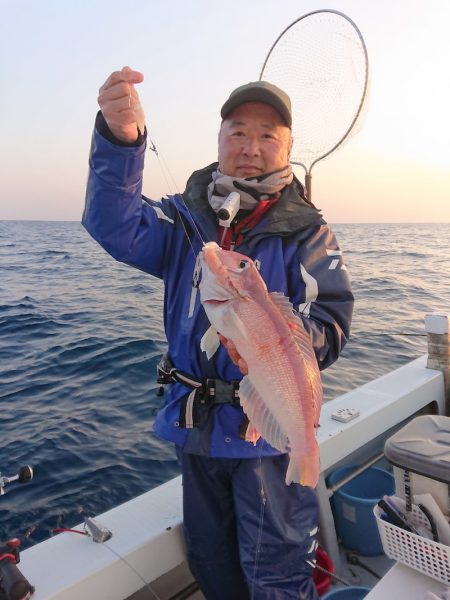 エンペラー 釣果