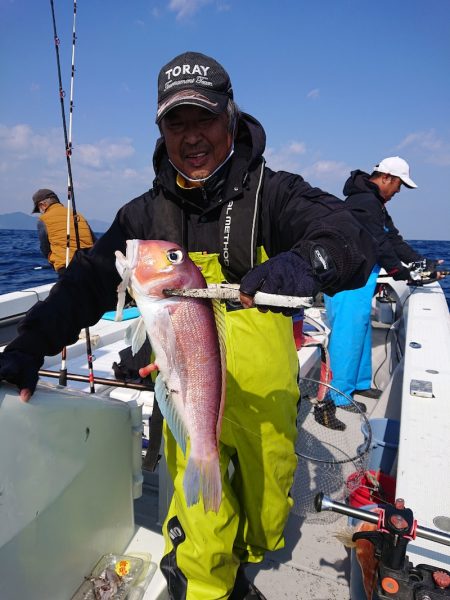 エンペラー 釣果