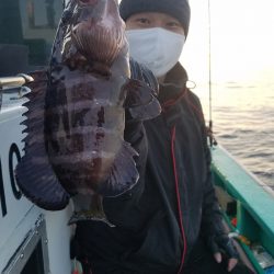 進誠丸 釣果