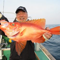 真祐丸 (しんゆうまる) 釣果