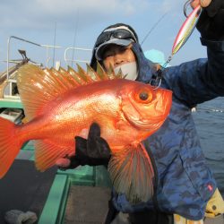 真祐丸 (しんゆうまる) 釣果